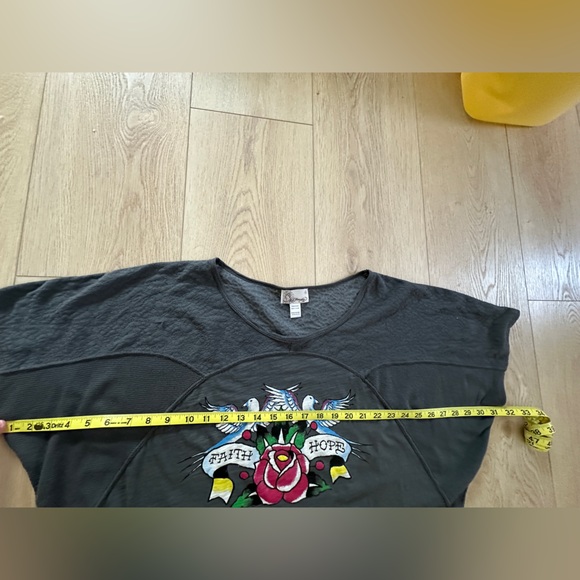 NWOT RARE Ed Hardy Grey Batwing Dove Hope/Faith Oversized Tee Cement Grey Med🕊️🌹 - Picture 6 of 13